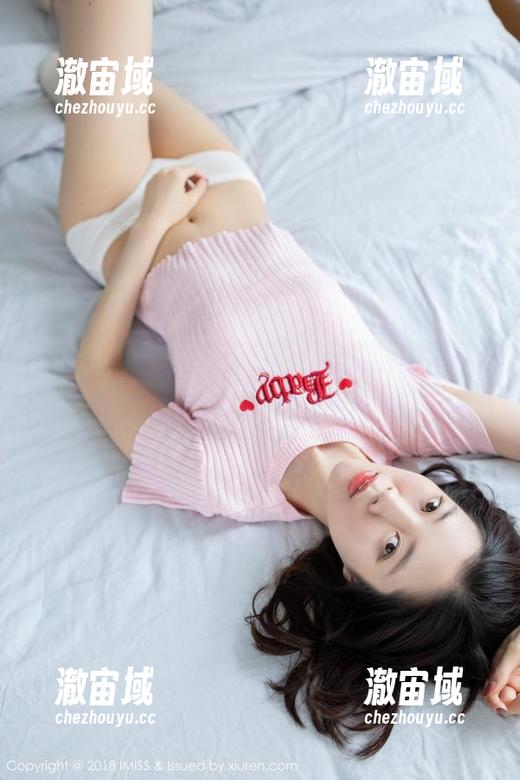 爱蜜社 - 免费写真，杨紫嫣Cynthia的清纯感真是让人心烦意乱。