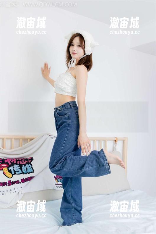 物恋传媒 - 原图里有种神秘的力量，Elise和她的裤里丝，你看了吗？