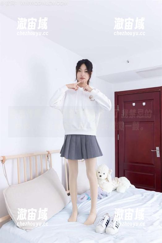 物恋传媒 - 橘酱的毛衣在线给了我禁忌的色彩，一张图片之后，心头微微一颤。