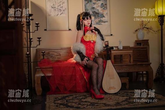 玉汇yuuhui白裙写真：如白纱般轻盈，却又让人心中揣揣不安
