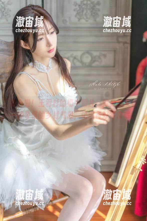 王羽杉 集合啦!王羽杉的奶牛照片,浑身散发着一种奇怪的乡村气息,记得备好零食哦。