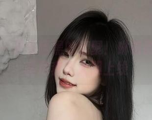 微密圈 – 不怕晒黑的汇聚！琳铛铛蓝色比基尼套图大胆上线