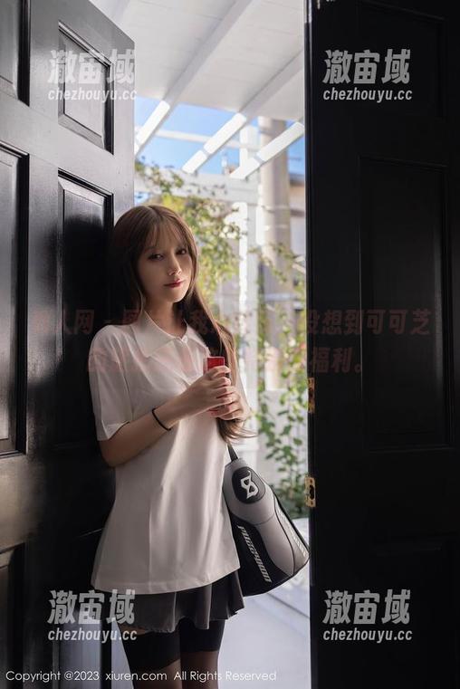 秀人网-可可芝 秀人网 - 图片让我心痒痒,没想到可可芝的旅拍还有这些特别的福利。