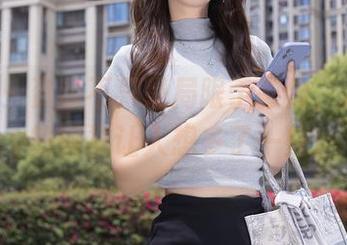 秀人网 – 资源不只是局限于影像，月夕Lily的网袜让人想多了一些。