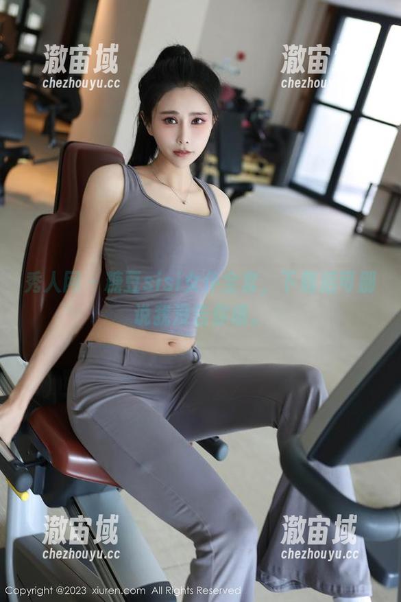 秀人网 - 糖豆sisi女仆全套，下载后可别说我没告你哦。
