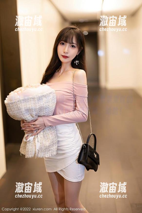 秀人网-艾栗栗栗栗栗栗吖 秀人网 - 高清展现,艾栗栗栗栗栗栗吖的高跟鞋,走错路也是风景嘛,哈哈!