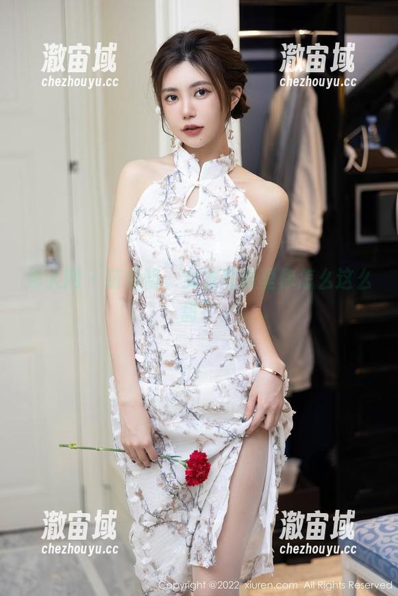 秀人网 - 萌白酱，女友写真里你怎么这么甜？