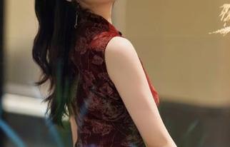 秀人网 – 赵惟依coco图集：海边，一开始就打翻了我的盐水油彩。