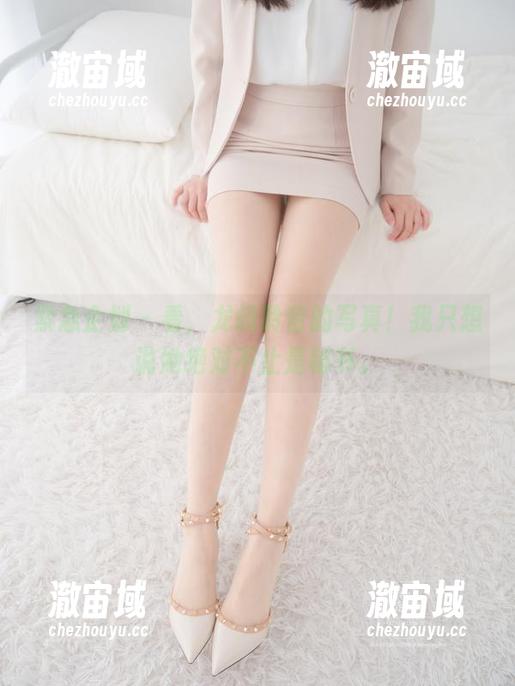 紧急企划 - 看，龙崎聆音的写真！我只想说她绝对不止是秘书。