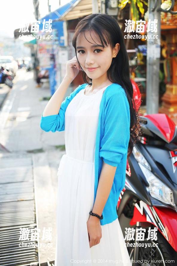 美媛馆-小海臀rena 美媛馆 - 谁能拒绝小海臀rena的全套图包?哇,这女王气质实在是太传神了!