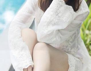 美媛馆 – 小海臀rena的套装图集，真的是一种让人想多看几眼的魔力
