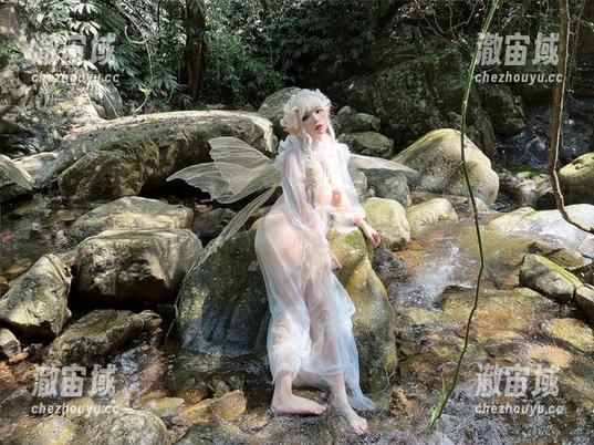 自闭颜球球带你玩美脚cos，下载的欲望悄悄上升！