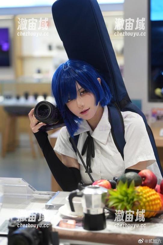 关于贰加六和千雪九尾的定制写真，咋感觉我的眼睛都在开Party呢？