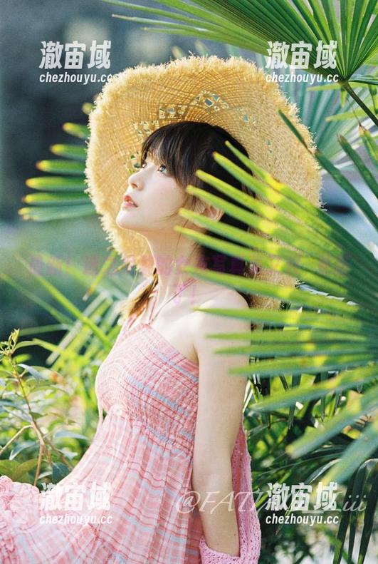 最新！迷之呆梨的女友写真集又双叒更新了！