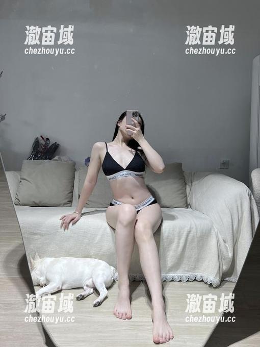 微密圈 - 图册里的铁锤姐姐——蓝色上头，态度不能不欣赏