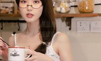 “莫娜女仆”全套，阿包也是兔娘的手艺和想法，真是让我毫无抵抗力，正在懊悔自己不买票！