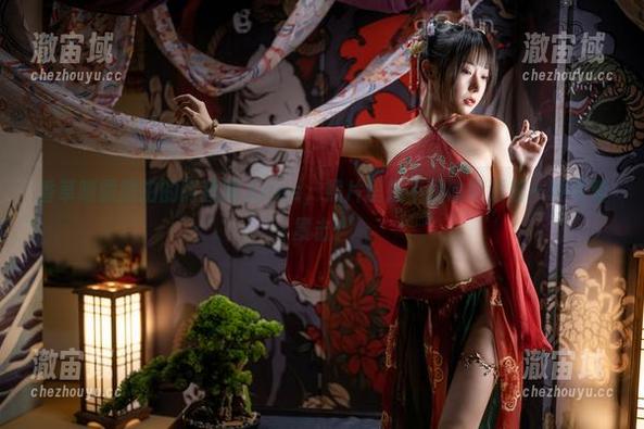 香草喵露露拍的阿狸同人cos，照片里是不是隐隐透着一种可爱暴击？