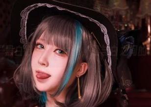 私拍里的“黑白御猫”：女仆，黑与白之间的趣味乱入。
